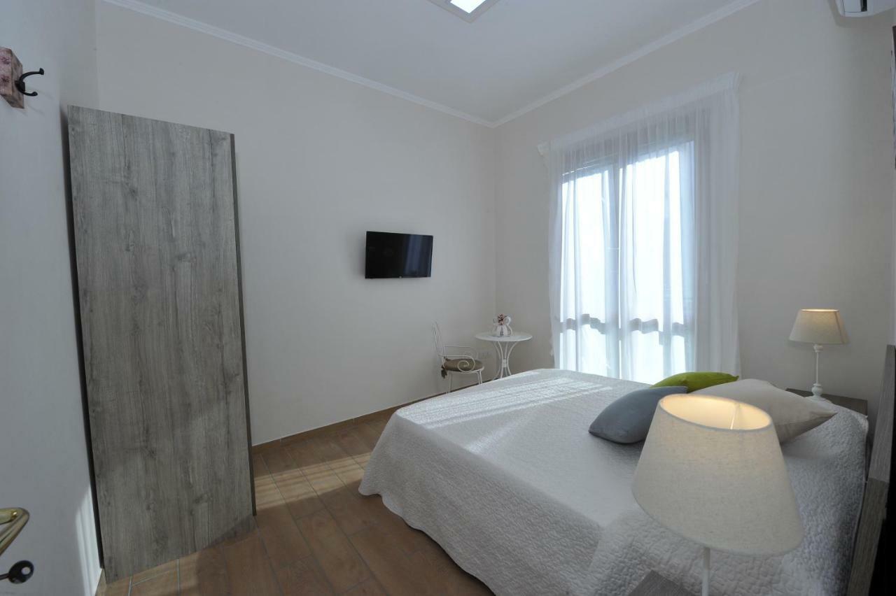 Mavi Apartments Пиано ди Соренто Екстериор снимка
